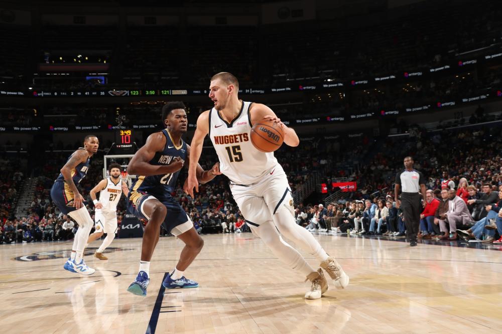 助攻后的塞 助攻后的塞